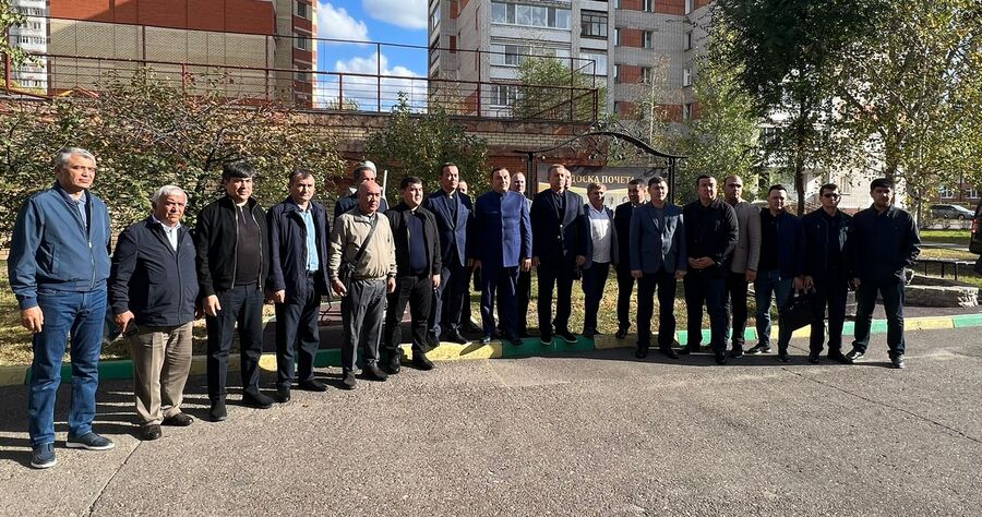 Специалист УК "ПЖКХ" рассказал гостям из Узбекистана о системе работы регоператора 